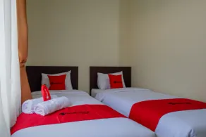 RedDoorz Syariah near Alun Alun Kebumen - Chambre