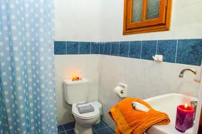 Palaios Rooms - Bad