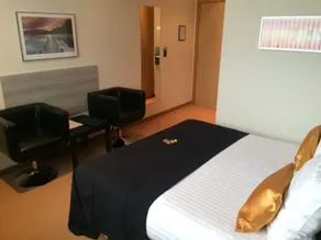 Axis Hotel - Zimmer