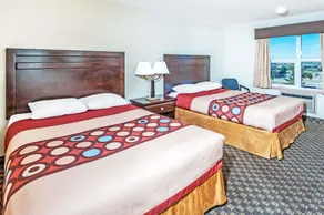Super 8 by Wyndham Calgary/Airport - Chambre
