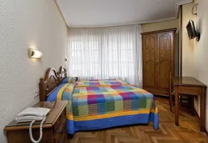 Hostal Hispano - Zimmer
