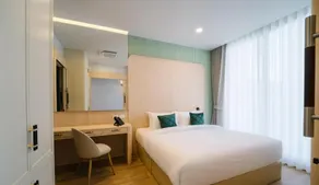 Whale Retreat Destination - Room