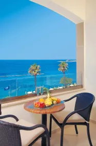 Alexander The Great Beach Hotel - Vistas desde la habitación
