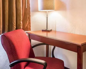 Economy Inn & Suites - Chambre
