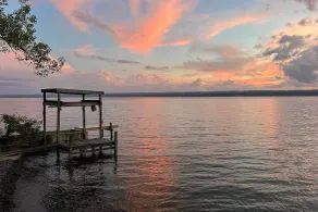 Boat, Grill & Unwind: Lakefront Cayuga Home! - Interiör