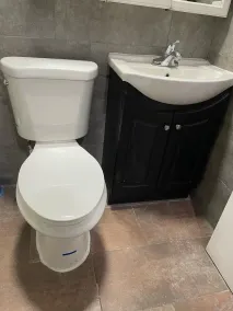 Broadway Inn Motel - Bathroom