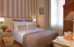 Hôtel Le Fer à Cheval - Chambre