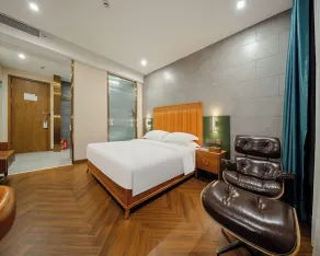 ELITE James Joyce Coffetel Hotel Guangzhou Railway Station Sanyuanli Metro Station Branch - Free Deliver Service to Guangzhou Baiyun International Airport & Free VPN Internet Access - Room