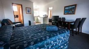 Charles Court Motel - Habitación