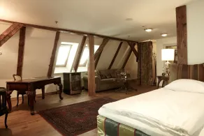 CRU Hotel - Room
