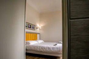 Hôtel Le Dauphin, Menton - Chambre