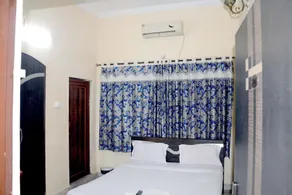 Raviz Inn - Camera
