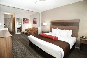 Best Western Plus Sandusky Hotel & Suites - Rum