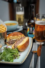 The Scholar - Restaurant
