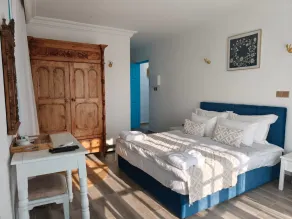 Bellapais Abbey Boutique Hotel - Room