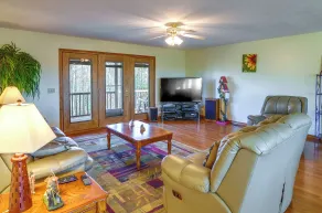 Byrdstown Apartment < 4 Mi to Dale Hollow Lake! - Innvendig