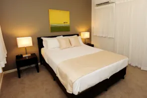 Gladstone City Central Apartment Hotel Official - Room