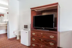 Howard Johnson by Wyndham Albany - Chambre