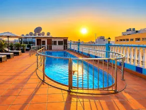 Palette Elite Jonrad Hotel - Pool