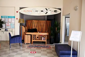 Serpina Hotel - Resepsjon