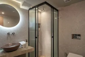 Infinity City Boutique Hotel - Bathroom