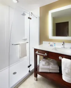 Hawthorn Extended Stay by Wyndham Saint Clairsville - Bathroom
