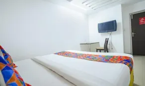 Fabexpress Svs Residency - Room