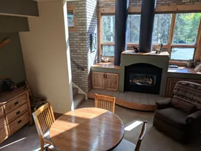 1926 Soda Springs Ii Townhouse - Essbereich im Zimmer