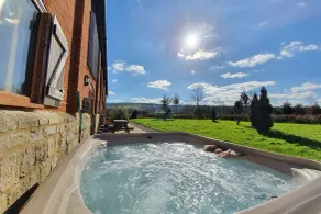 The Victorian Barn, Self-Catering Holidays with Pool and Hot Tubs, Dorset - Chambre