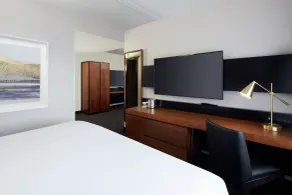 DoubleTree by Hilton Montreal Airport - Chambre