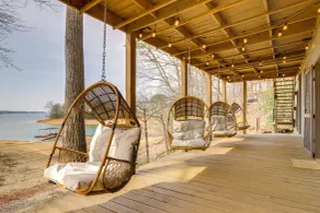Dock, Deck + Views: Cherokee Lake Retreat! - Interiør