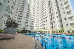 Relaxing Studio Apartment at Parahyangan Residence with Mountain View - Pool