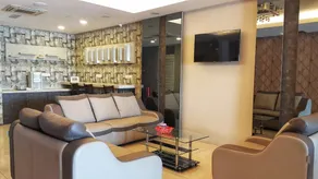 Kampar Boutique Hotel (Kampar Sentral) - Coin salon dans le hall