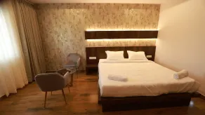 Hotel Dwaraka - Room