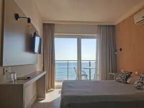 Sun Hotel By En Vie Beach - Room