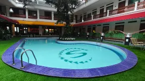 Sahira Butik Hotel Paledang - Pool