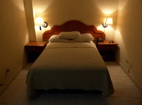 Hotel Montreal - Room