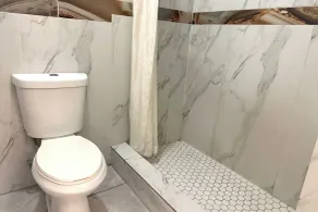 Hotel O Regency Suites Houston - IAH Beltway 8 - Salle de bain