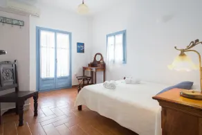 Theros Houses Santorini - Chambre