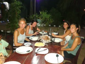 Hôtel Star Rest Beach à Arugambay - Restaurant