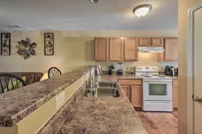 Cozy Greensboro Townhome ~ 7 Mi to UNC Campus - Innenbereich