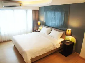 Grand Tower Inn Sathorn Hotel - Chambre