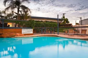 Potshot Hotel Resort - Pool