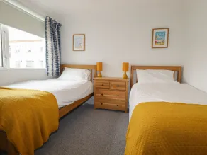 7 Europa Court - Room