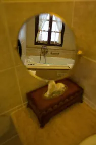 Estate Kalaitzis - Bad