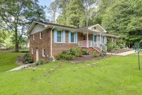 5 Mi to Trilith Studios: Apt w/ Furnished Pergola - Interior