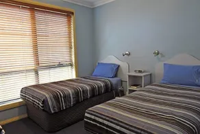 Strahan Bungalows - Room
