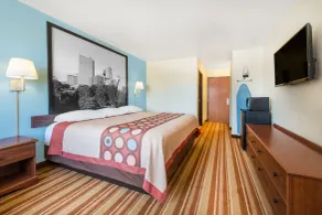 Super 8 by Wyndham Claremore OK - Chambre