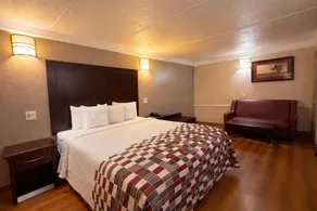 Red Roof Inn & Suites Houston- Hobby Airport - Chambre