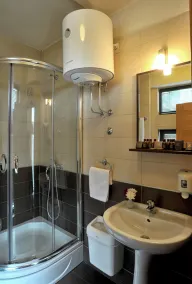 Hotel Keto - Bathroom